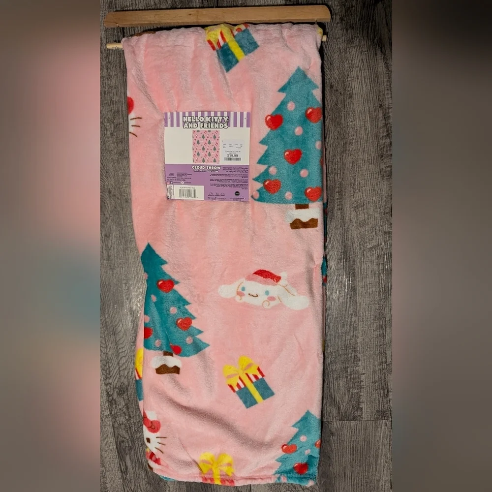 Sanrio Hello Kitty Pink Blanket Christmas Trees Festive Cozy Soft Warm NWT
